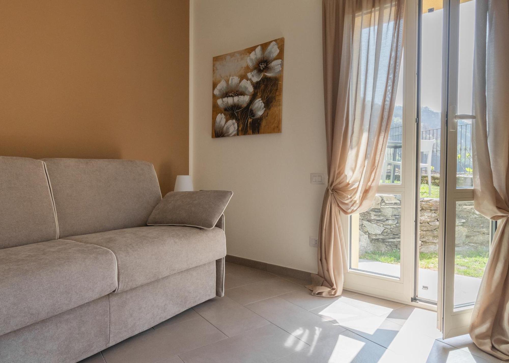 לואינו Charming Moment Di Villa Porta - Casa Dolce מראה חיצוני תמונה